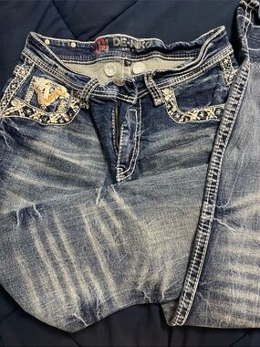 Denim Relaxed Fit Men’s Jeans — Washed Blue with Embroidered Pocket